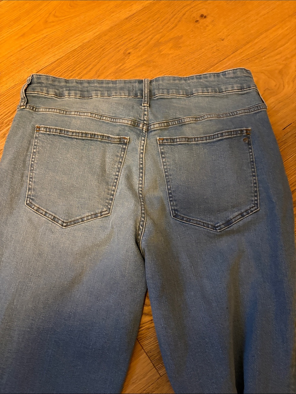 Madewell Mid Rise KickOut Jeans size 18W - Picture 3 of 5